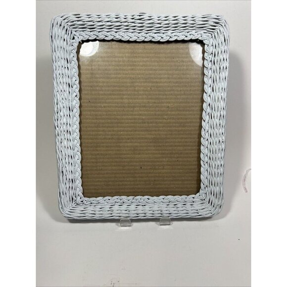 Woven Wicker Photo Picture Frame 8" By 10" Free-Standing Rattan Boho Beach House - Picture 2 of 10